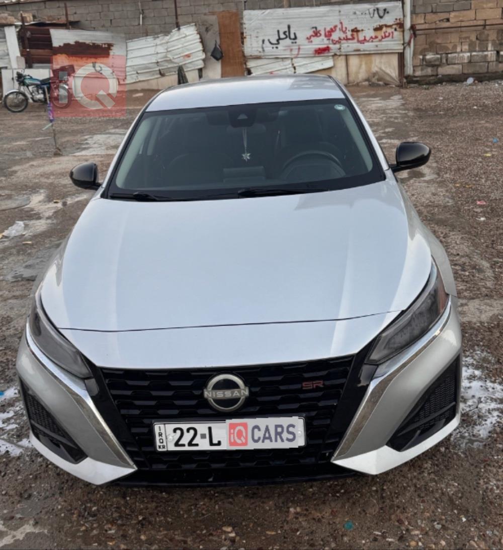 نيسان ألتيما